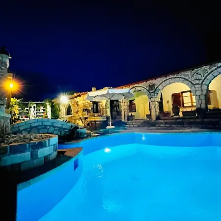 Saltos 1 - Serene Pool & Garden Escape * Néa Ténedhos